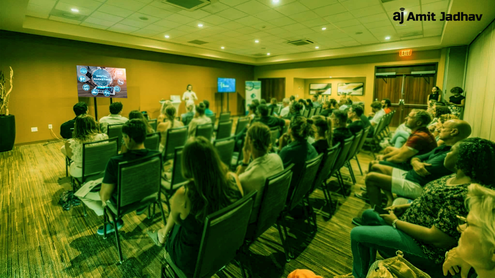 Digital marketing masterclass student learning SEO and social media strategy